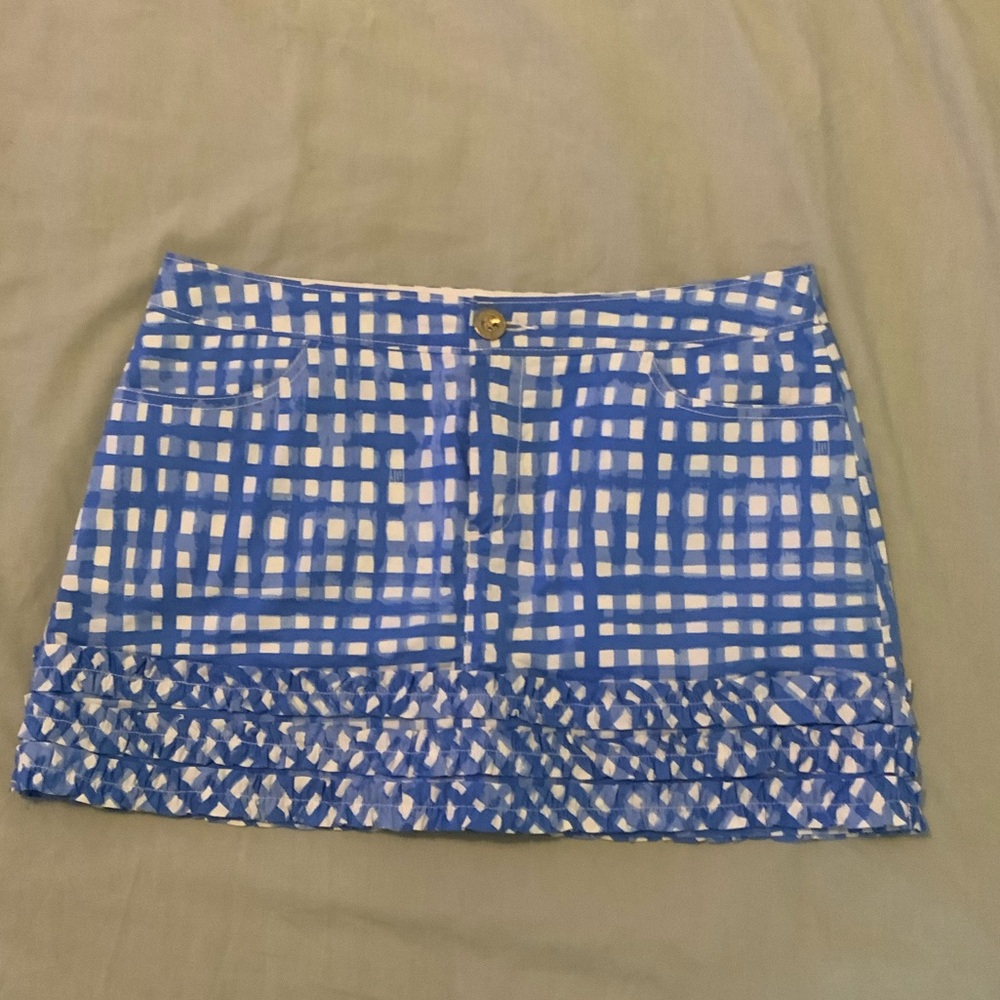 Lilly Pulitzer skort size 4